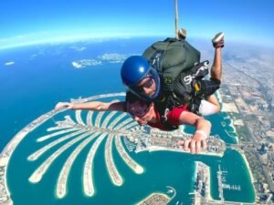 Skydive Dubai – Palm Drop Zone